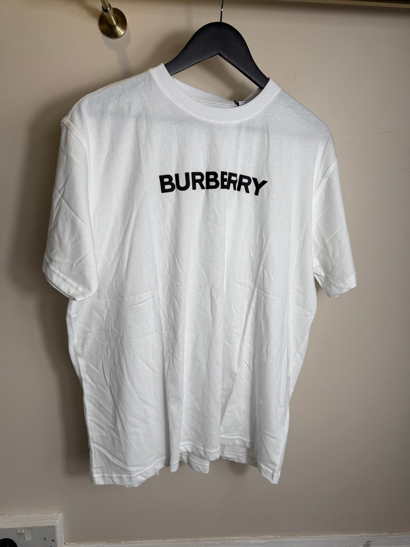 Burberry logo t