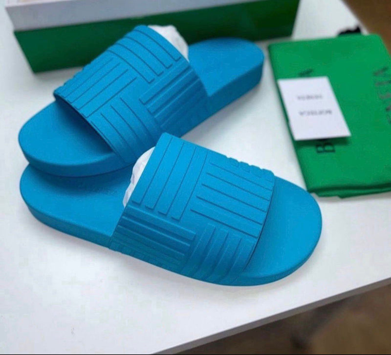 Bottega Blue Slider